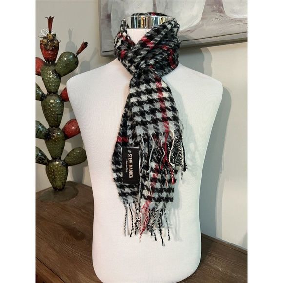 Steve Madden Women's Cozy Modern Houndstooth Italian Muffler Scarf Red‎ Black - Picture 1 of 3